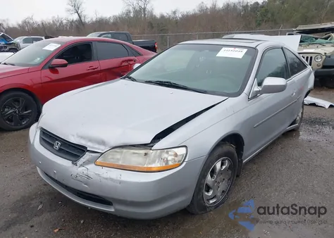 2000 Honda Accord 2.3 Ex из США, поврежденный, VIN 1HGCG3253YA030801